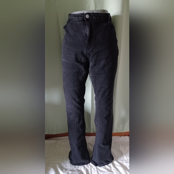🍒 Shein Black Slim Flare High Waist  Denim Jeans - Picture 1 of 12